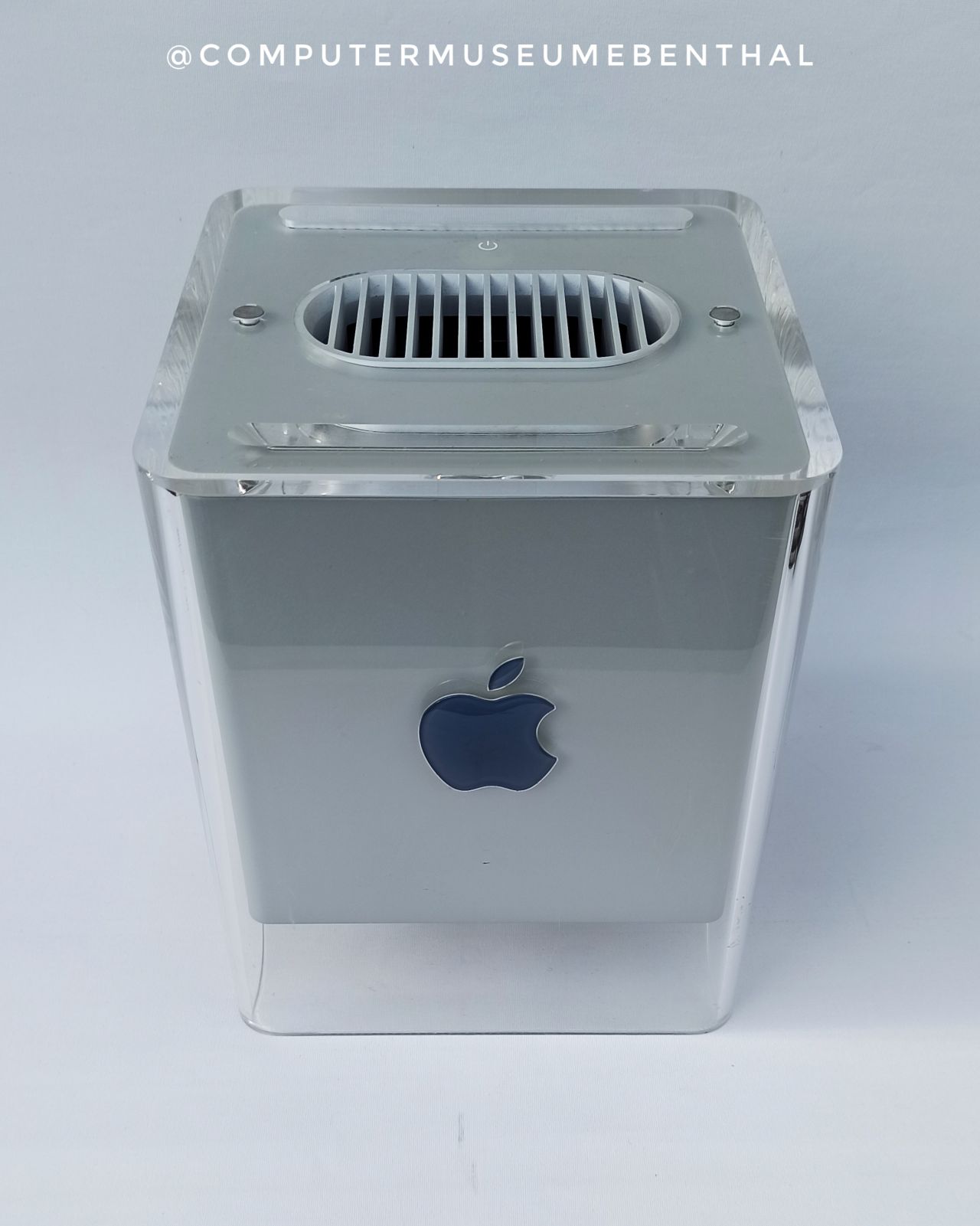 Apple G4 Cube