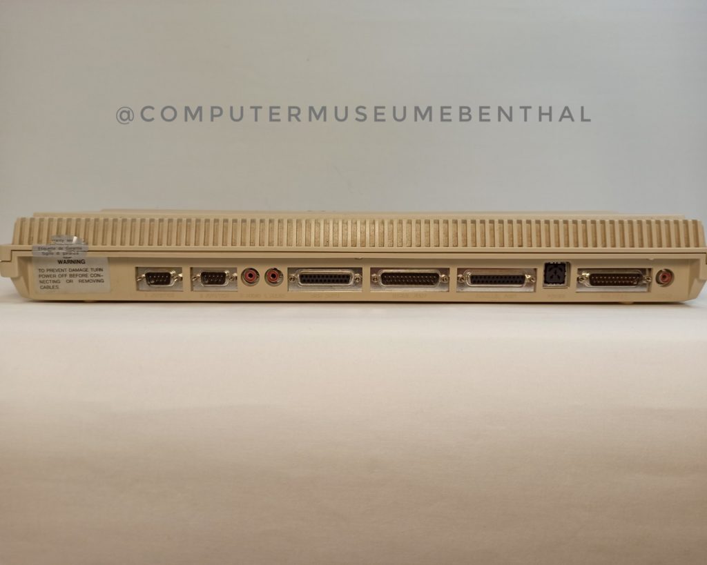 Amiga 500, Rückseite