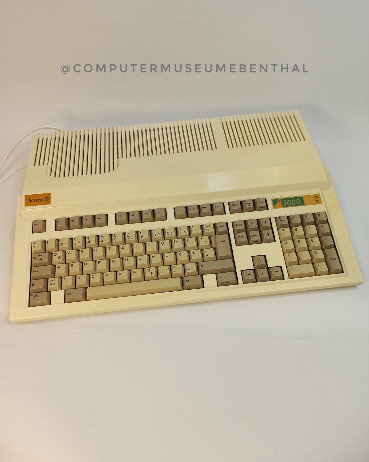 Acorn Archimedes A3000