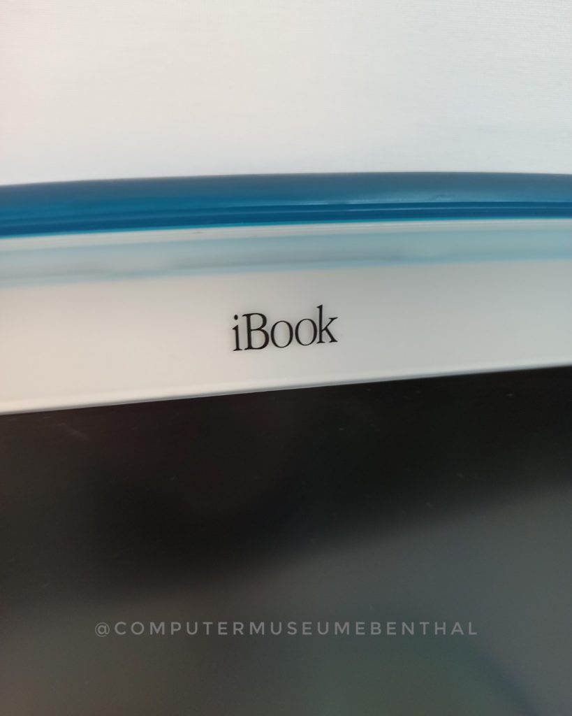 Apple iBOOK