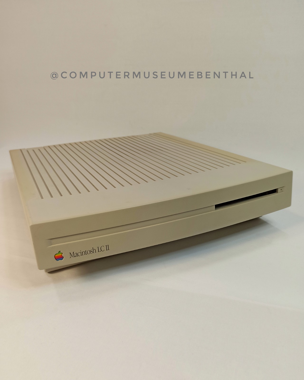 Apple Macintosh LC II