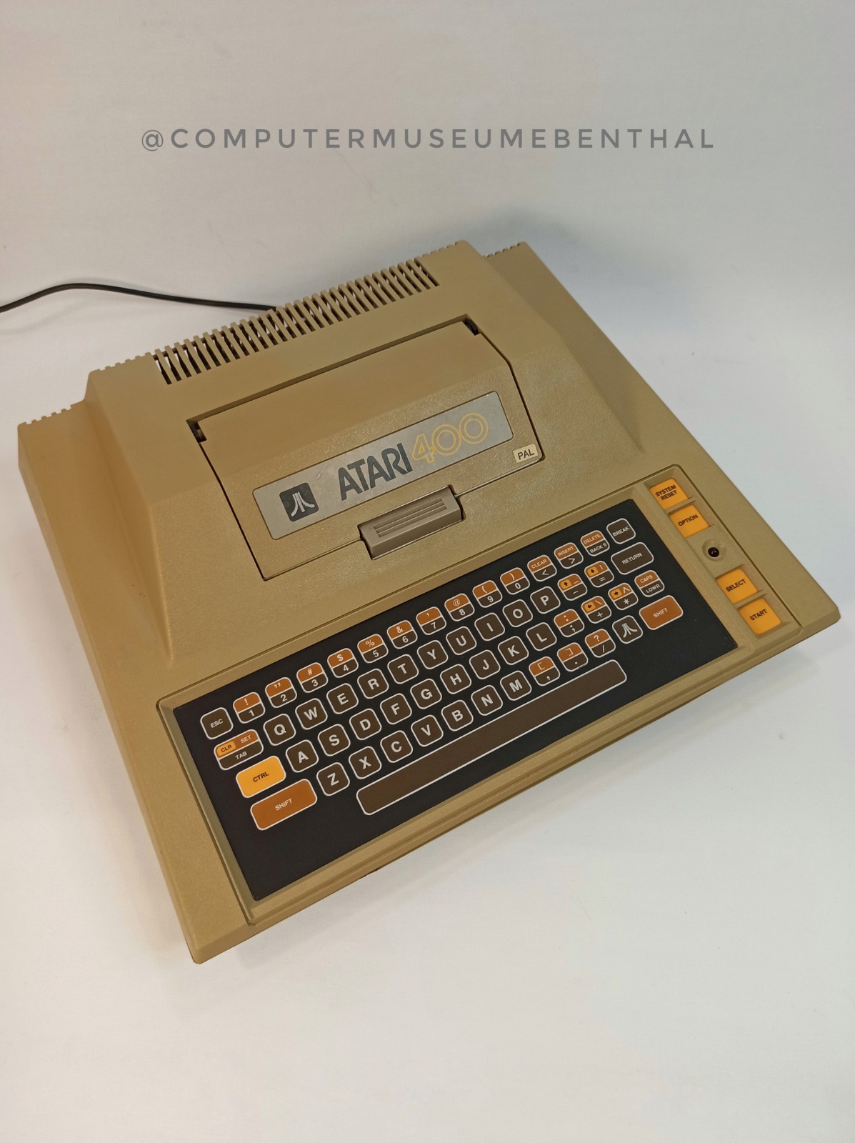 ATARI 400