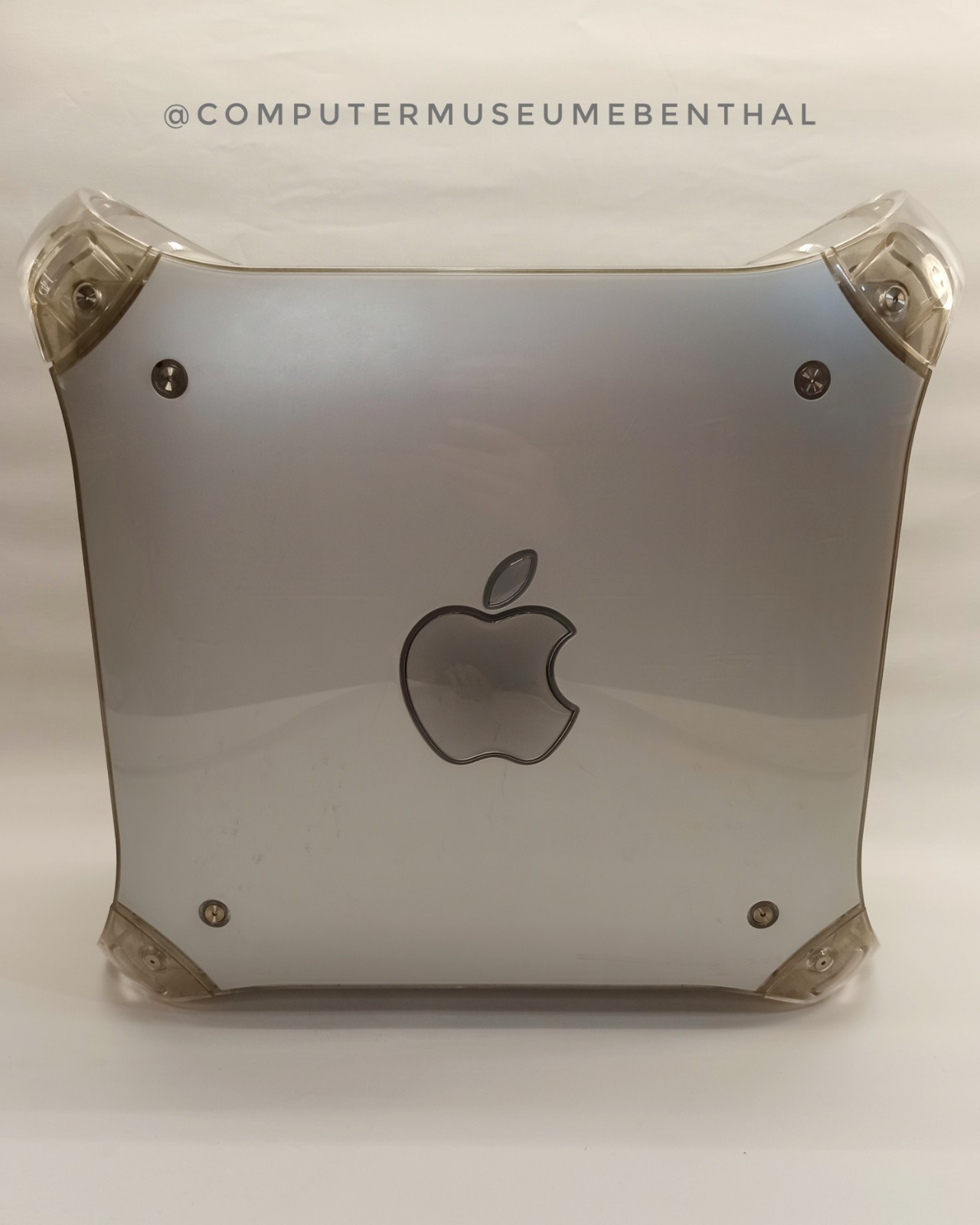 Apple Macintosh G4 Seite